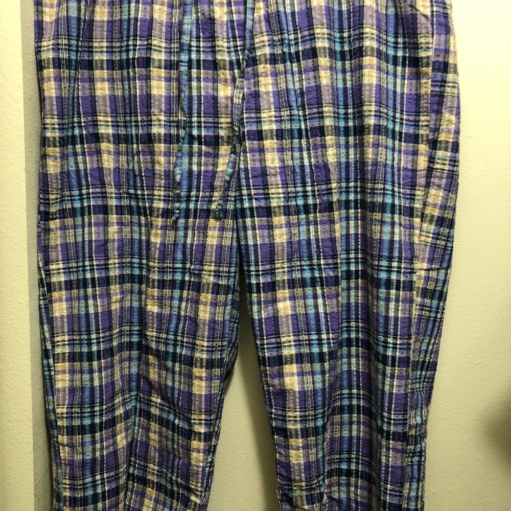 White stag plaid Capris